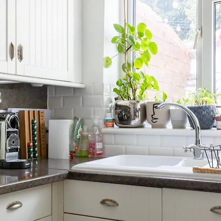 Hereford City - St Owens Terrace - Comfortable & Spacious Well Presented Three Storey House, Perfect For A Weekend Away & Exploring The City On Foot - Hosted By Rentmyhouse Luaran gambar