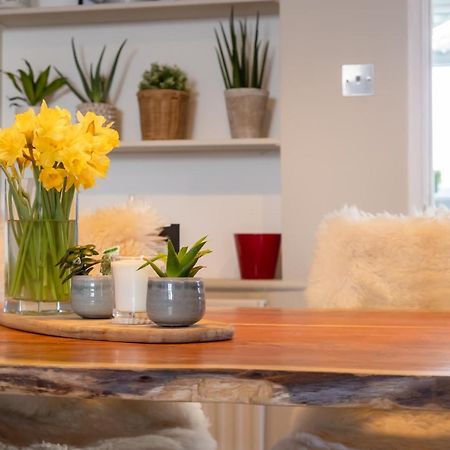 Hereford City - St Owens Terrace - Comfortable & Spacious Well Presented Three Storey House, Perfect For A Weekend Away & Exploring The City On Foot - Hosted By Rentmyhouse Luaran gambar
