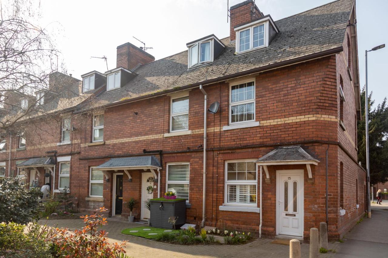 Hereford City - St Owens Terrace - Comfortable & Spacious Well Presented Three Storey House, Perfect For A Weekend Away & Exploring The City On Foot - Hosted By Rentmyhouse Luaran gambar