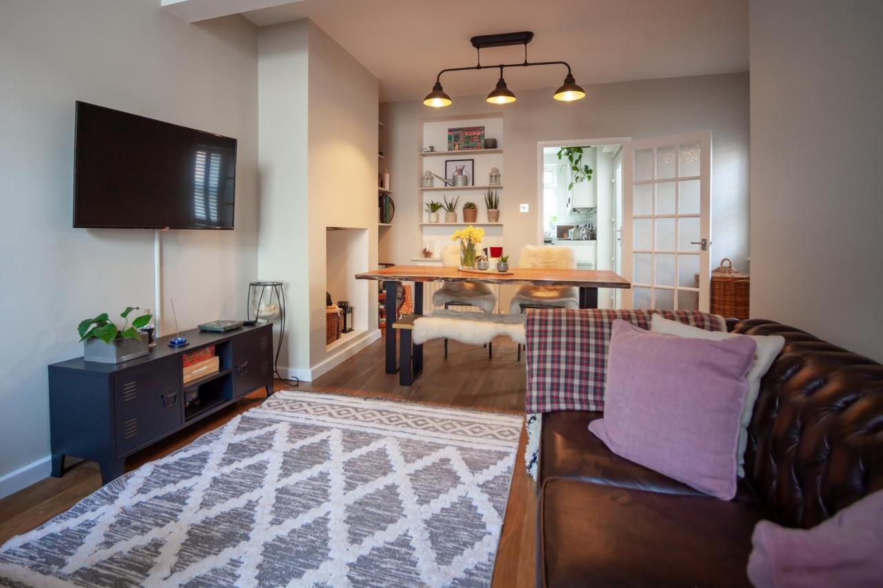 Hereford City - St Owens Terrace - Comfortable & Spacious Well Presented Three Storey House, Perfect For A Weekend Away & Exploring The City On Foot - Hosted By Rentmyhouse Luaran gambar